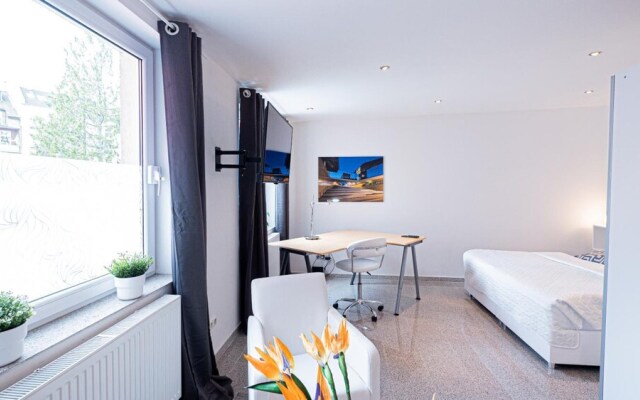 Relax Aachener Boardinghouse Main Train Station