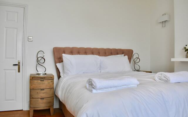 Three Bedroom Penthouse in Brighton