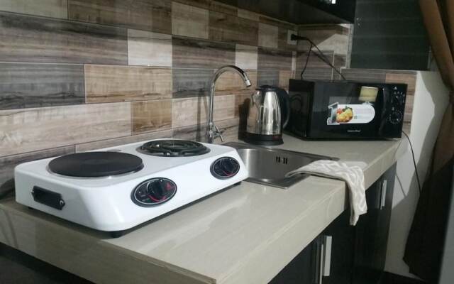 Luxury Suites E