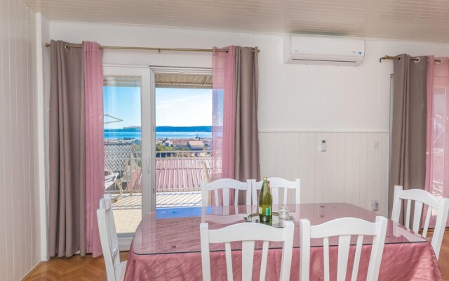 Amazing Home in Kastel Stari With Wifi and 2 Bedrooms