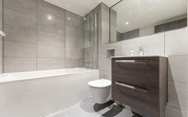 St Martin s Place 6-guest Apt in BMH