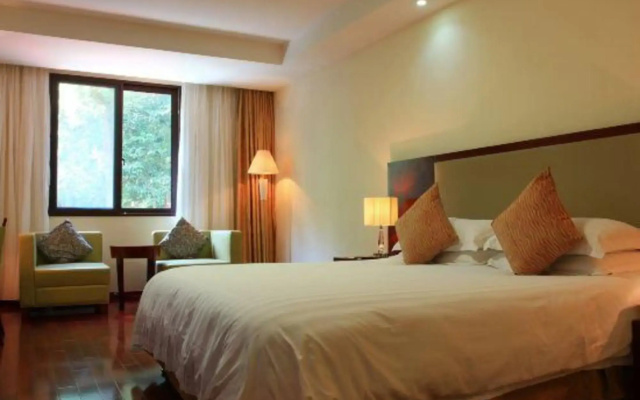 Hupao Mountain Resort
