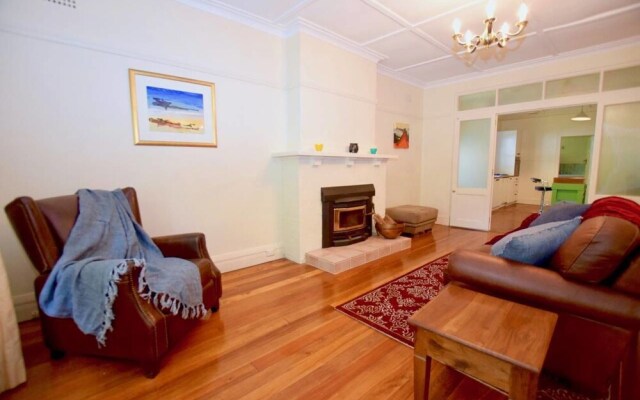 Trinlea Estate Leura Mall