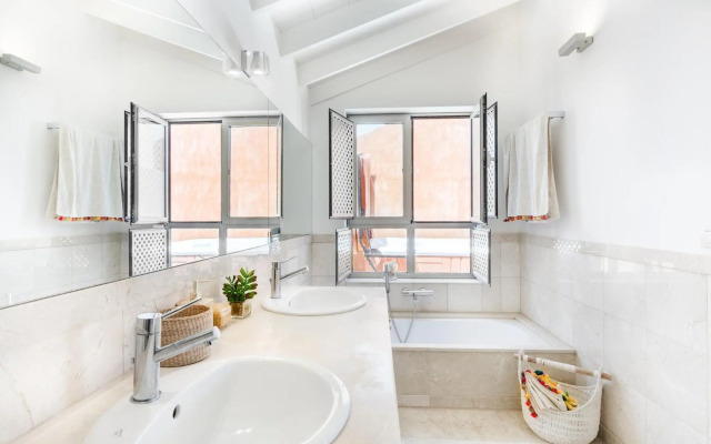 Adjona 2-2 PENTHOUSE SEA VIEW & JACUZZI 2B