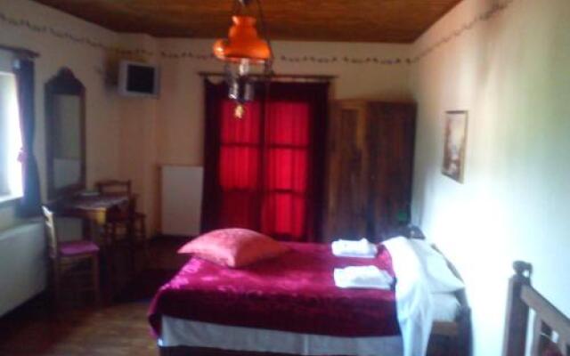 Iaspis Guesthouse