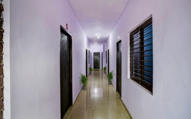 Oyo Flagship 92825 G P Guest House