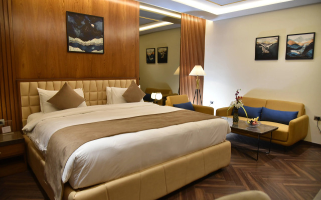 Ramada Encore by Wyndham Statue of Unity