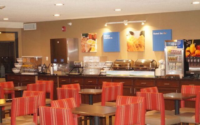 Comfort Inn & Suites Black River Falls