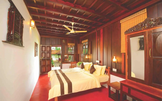 Alaya Stays Palm Dale Heritage Backwater Retreat