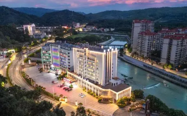 Friendly Hotel (Shaoguan Nanhua Temple)