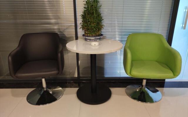 GreenTree Inn Xingtai Development Zone Zhongxing Road International Metro Hotel