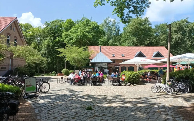 Schlösschen Sundische Wiese