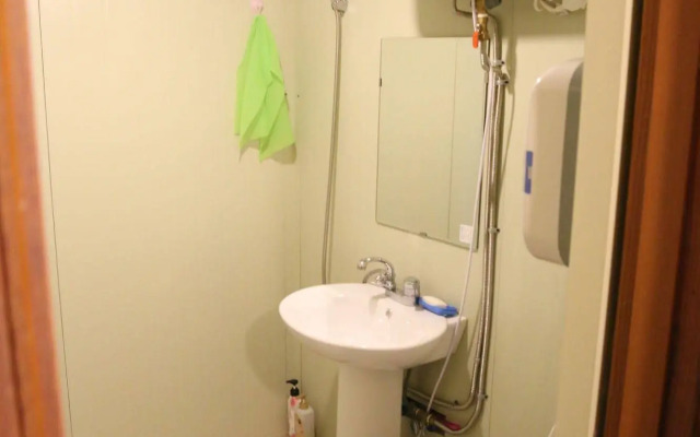 Yes Guesthouse - Hostel