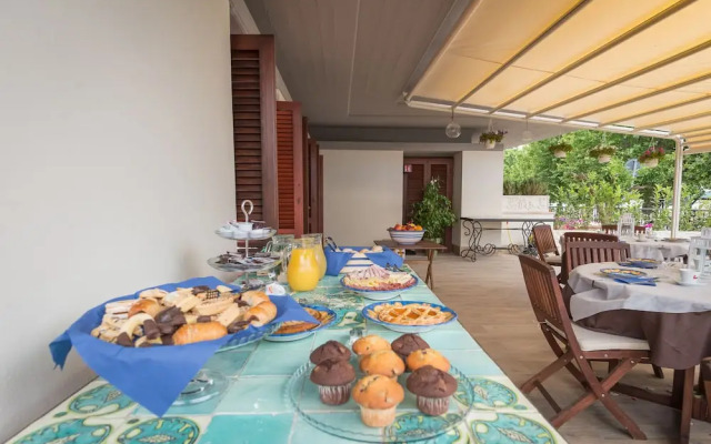 Malì Guest House & Terrace Bar