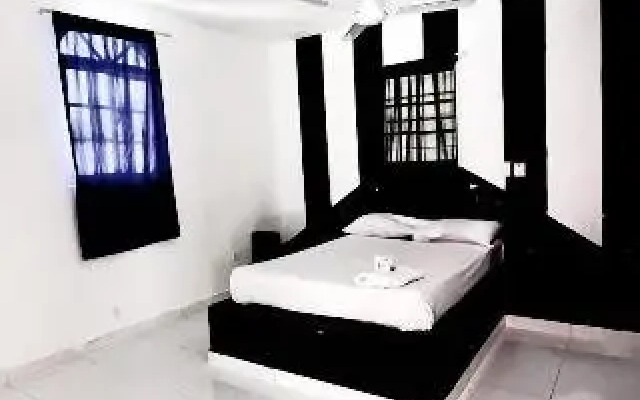Hotel Punto 4