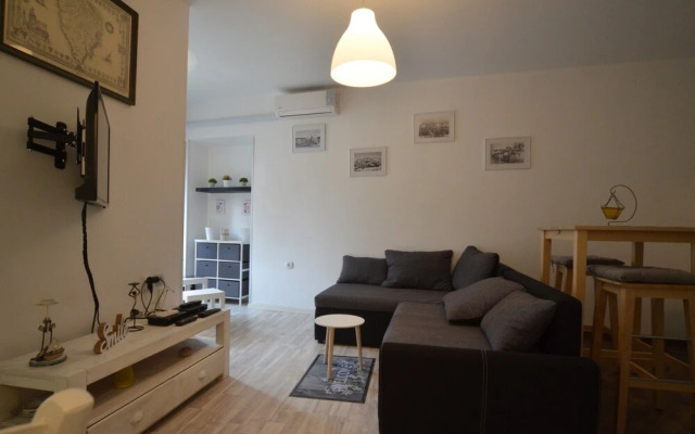 Apartment De Amicis
