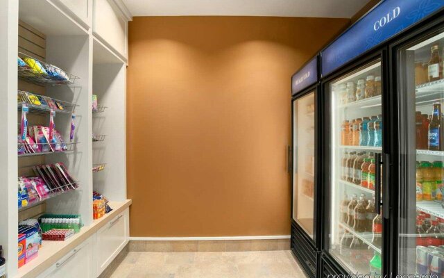 Hilton Garden Inn Auburn