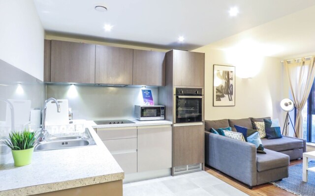 Tudors eSuites Birmingham Apartments with Parking