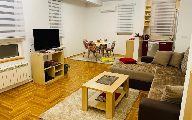 Jolly Apartment - Belgrade