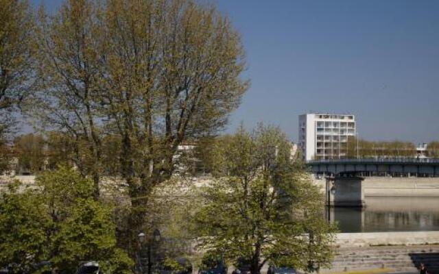 Laincel - Appartement lumineux le long du Rhône