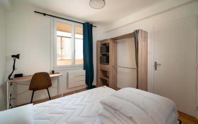 Grand Appartement 3 chambres avec clim et balcon