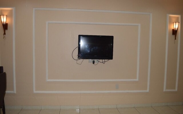 Crystal Al-Sharq Aparthotel