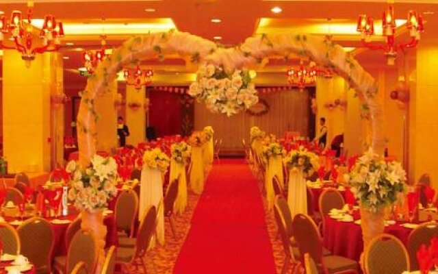 Tarshan Hotel