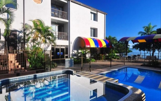 Waters Edge The Strand