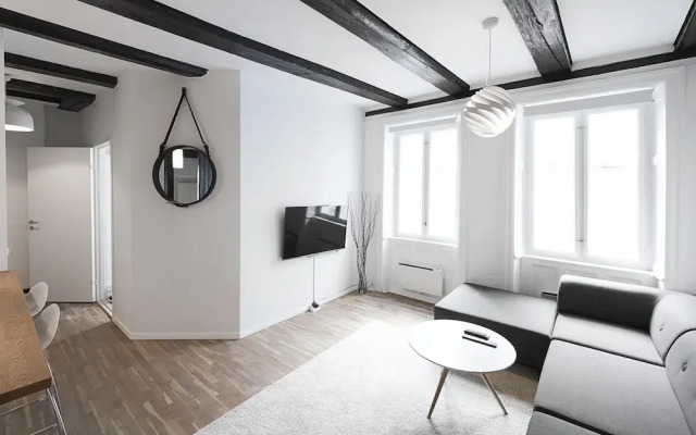 Charming 2-bed in City Center