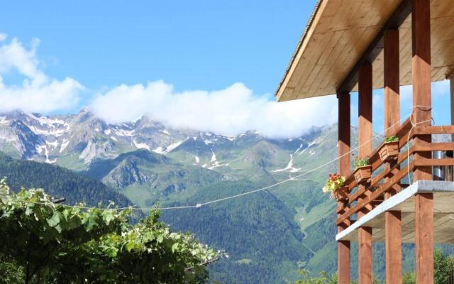 Guesthouse Dolra Svaneti