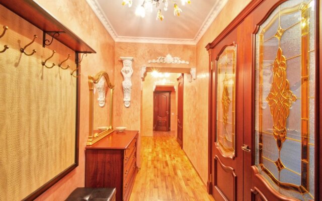 Apartamentyi V Venetsianskom Stile / Luxury Suite