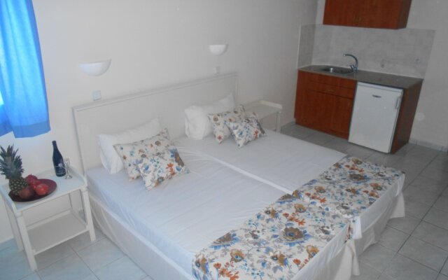 Summer Dreams Malia by Estia