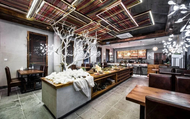 Go Native Downtown House Ningbo