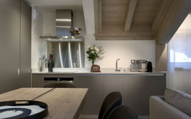 Le C Residence Apartment T4 Cabins A06