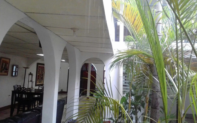 El Callejon Guest House