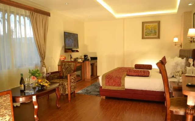 Crescent Resort