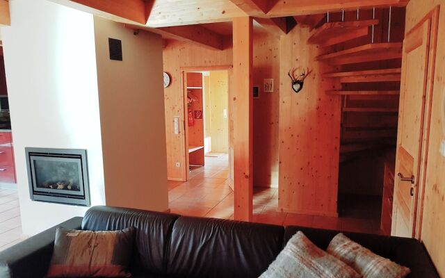 Cozy Chalet in Hohentauern near Ski Lift