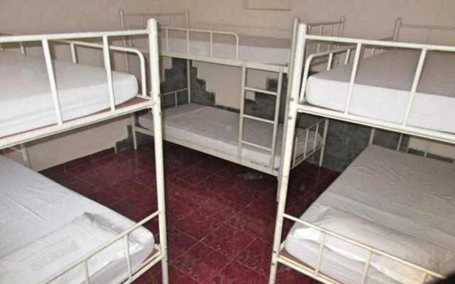 Roadhouse Hostel @ Arambol