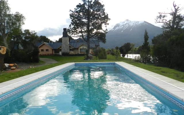 Sendero Lodge