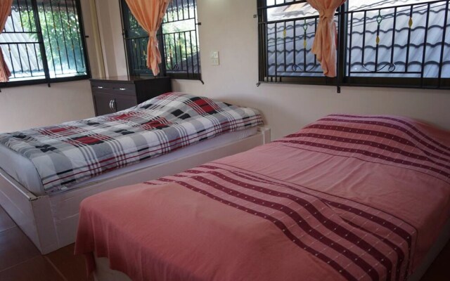 Three Moons Homestay