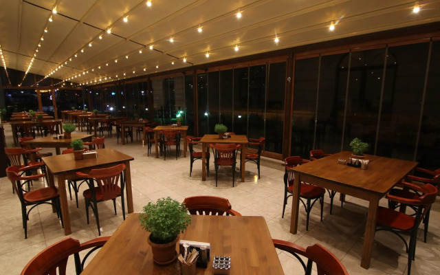 Royal Bilgic Hotel