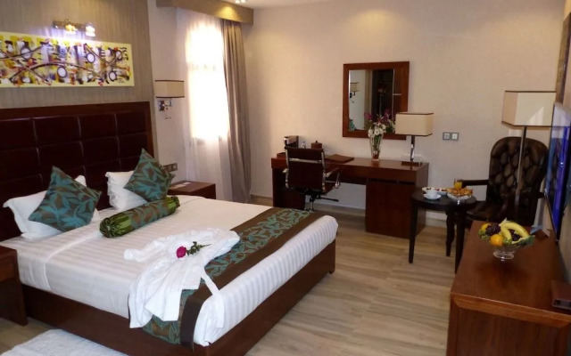 Days Hotel and Suites by Wyndham Dakar