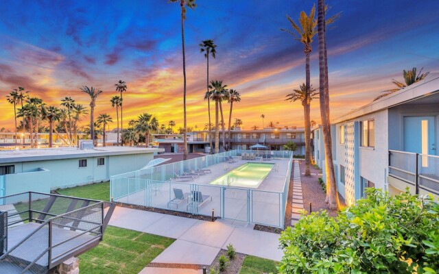 Modern Contemporary Ot Scottsdale W-Pool