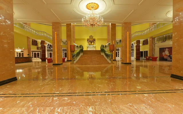 The Royal Pinnacle Hotel