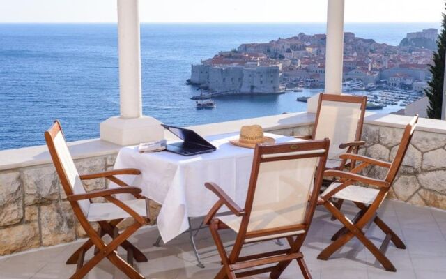 Ploce Apartments- Adults only