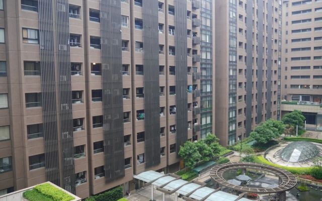 Q Square Apartment