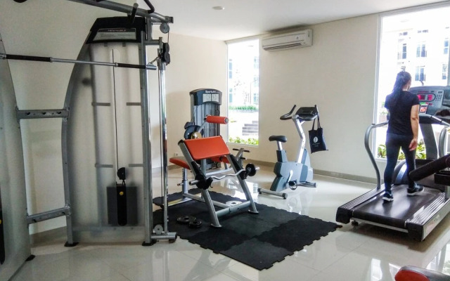 Relax Studio Apartment at Puri Orchard
