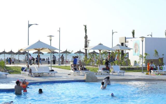 Mousa Coast Resort Cairo Beach