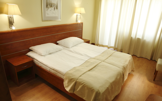 Hotel Benczur