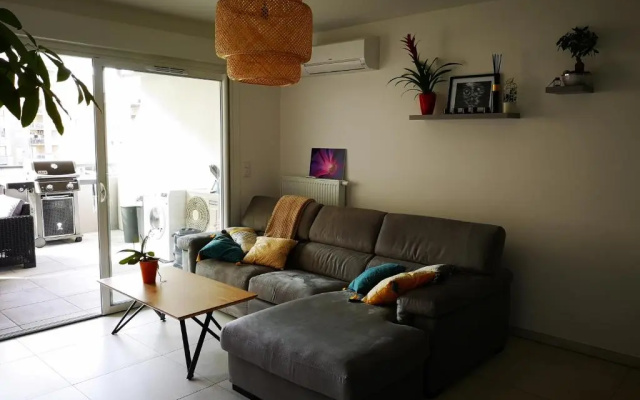 Agréable T2 neuf Ajaccio Climatisé Wi-Fi
